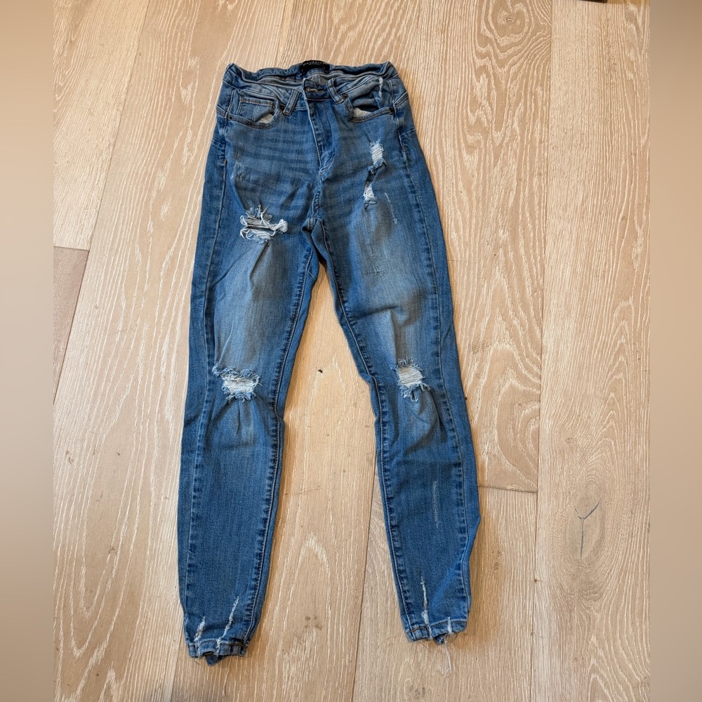 Women’s Dark Blue Ripped Skinny Jeans - Stretch Denim size 1
